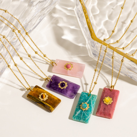 Colliers pour femmes avec pendentif en pierre naturelle rétro simple