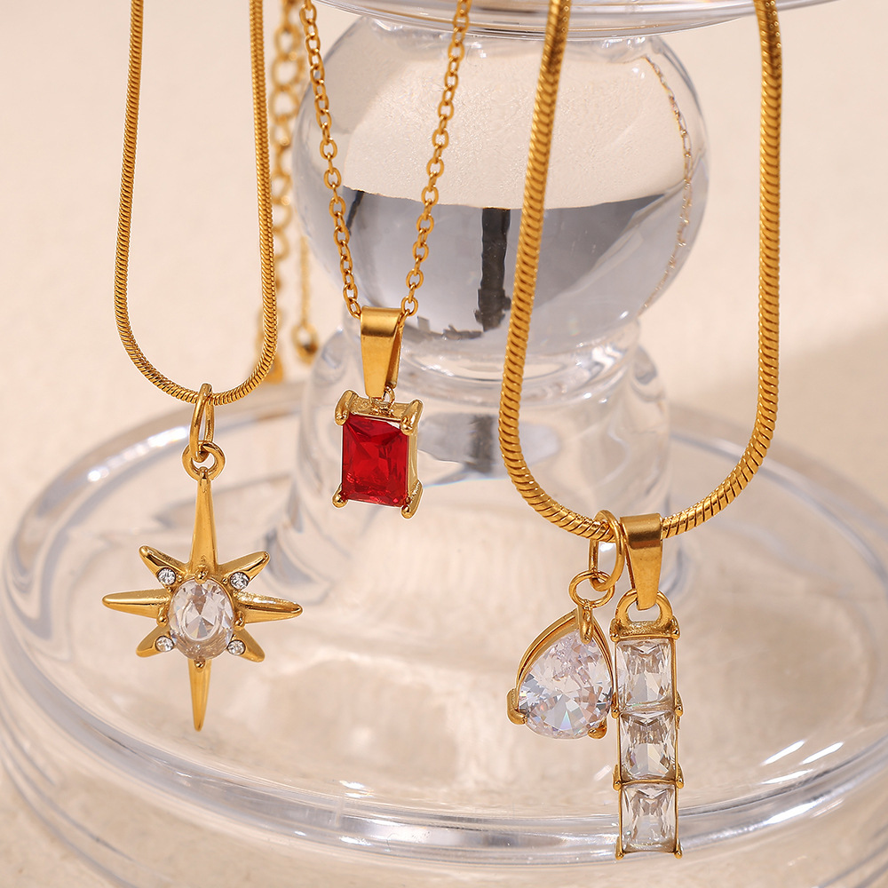 Pendentifs En Acier Inoxydable Étanches Avec Zircon Couleur Or h5Image3