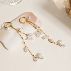 Boucles D'Oreilles Élégantes À Pompon En Acier Inoxydable Imperméable Et Perles Couleur Or h5 Image5