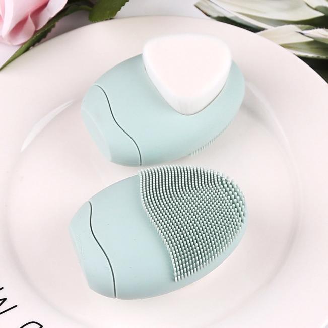 Brosse Faciale Double Face Disponible Pour Femmes Image3