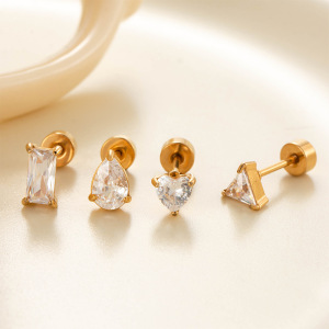 Boucles D'Oreilles Piercing En Acier Inoxydable Étanche Couleur Or Avec Zircon (1 Pièce) h5 Image4
