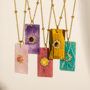 Colliers Pour Femmes Avec Pendentif En Pierre Naturelle Rétro Simple h5 Image3