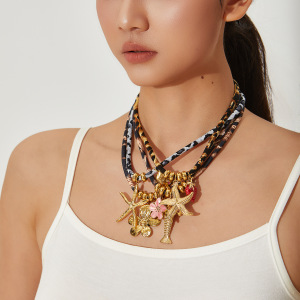 1 Paire De Colliers Pendentifs Pour Femmes, Collection Luxueuse Sexy Turtle, En Acier Inoxydable Étanche Couleur Or h5 Image4