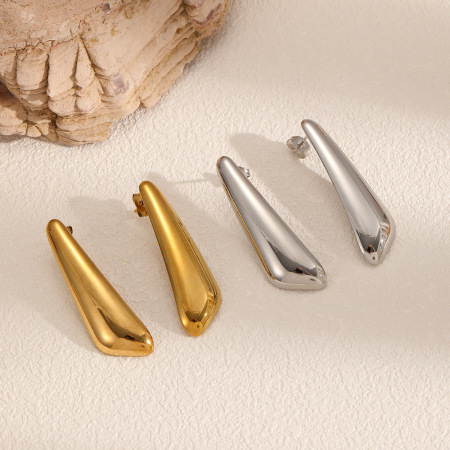 Boucles d'oreilles clous en acier inoxydable étanche couleur or 2