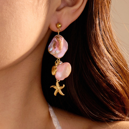 Boucles d'oreilles femme série romantique coquillage rose et étoile de mer