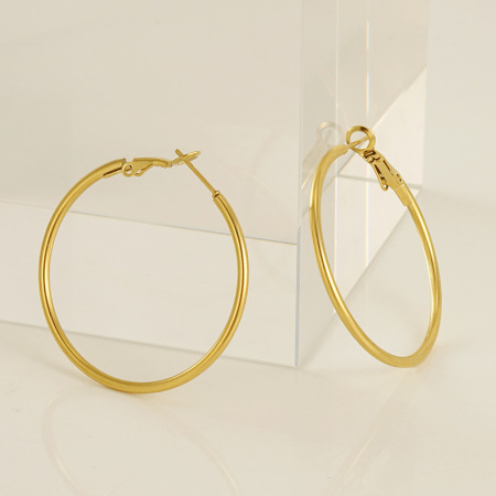 Boucles d'oreilles créoles classiques en acier inoxydable étanche couleur or 2