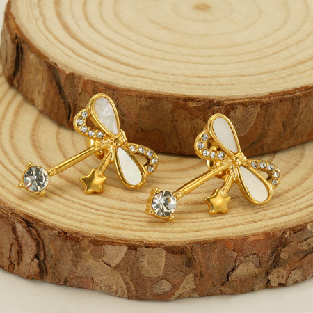 Boucles d'oreilles à clous en acier inoxydable imperméable couleur or avec nœud papillon 2
