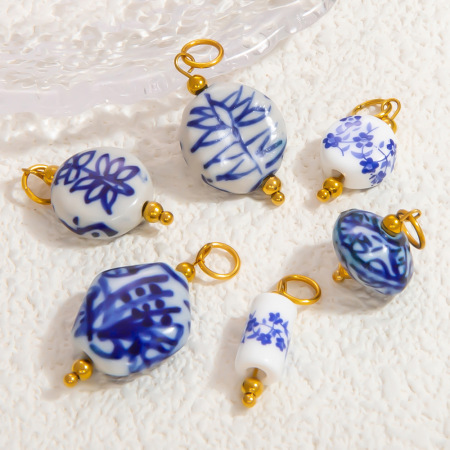 Pendentifs pour femmes en porcelaine bleue et blanche, acier inoxydable, couleur or, étanches