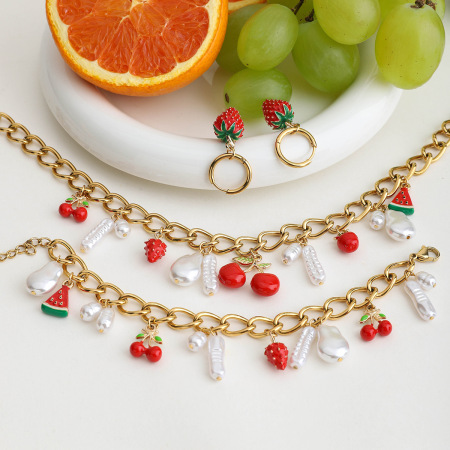 Colliers à pendentif couleur or aux fruits sucrés 2
