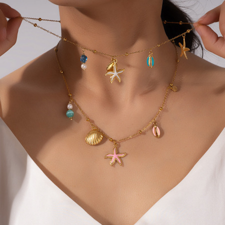 Colliers à pendentif classiques en forme d'étoile de mer colorée dorée pour femmes