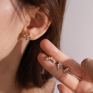 Boucles D'Oreilles De Piercing En Acier Inoxydable Étanche Couleur Or, Motif Floral h5 Image4