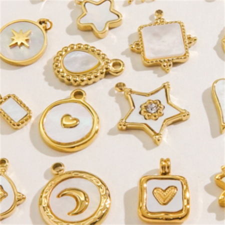 1 paire de pendentifs quotidiens pour femmes, en acier inoxydable étanche, motif soleil/lune, collection Simple 2
