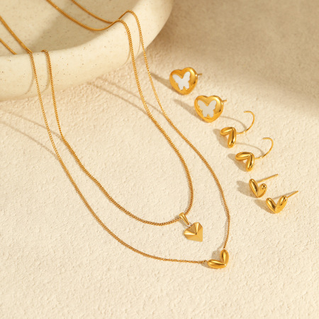Colliers pendentifs pour femmes Simple Series Daily Heart en acier inoxydable étanche 2
