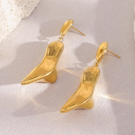 Boucles d'oreilles pendantes pour femmes, en acier inoxydable uni, étanches et au style décontracté.