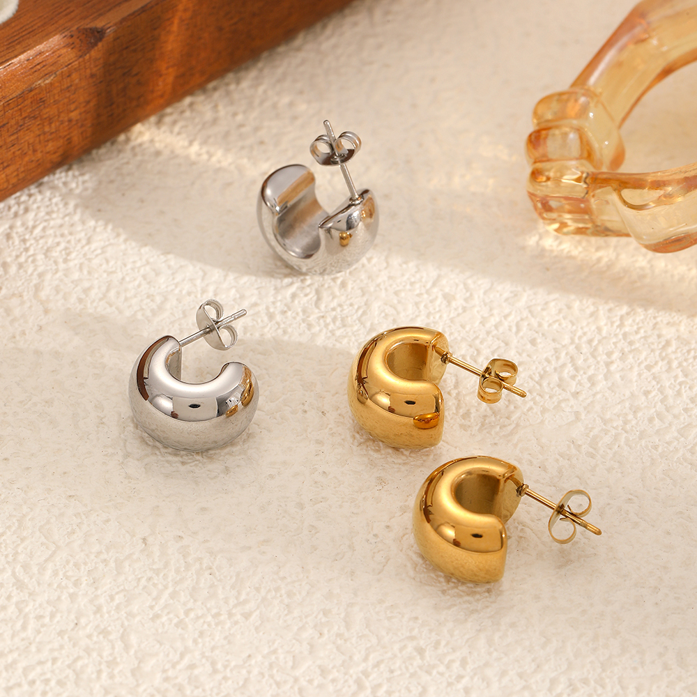 Boucles D'Oreilles Puces Simples En Acier Inoxydable Imperméable Couleur Or Image4