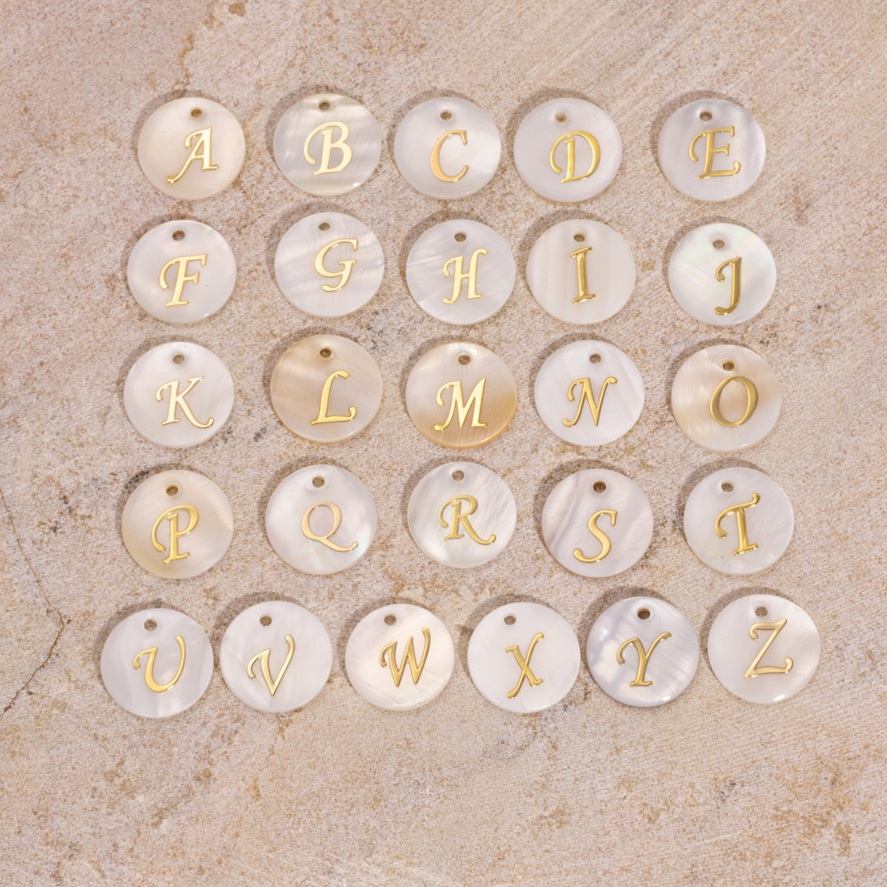 Pendentif Alphabet Simple Et Rétro En Forme De Coquillage Image3