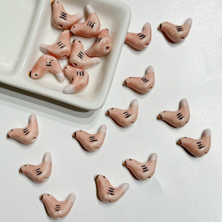 1 pièce de perle en céramique pour bijoux à faire soi-même en forme d'oiseau 2