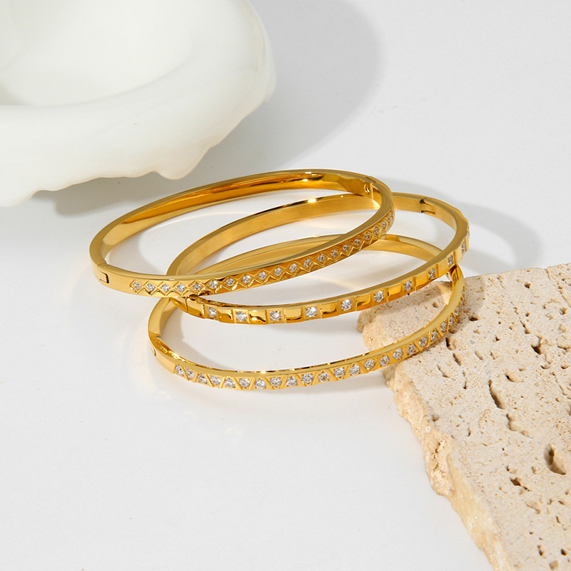 Bracelet Jonc Pour Femme Simple Series Daily Geometric En Acier Inoxydable Doré Étanche Image3