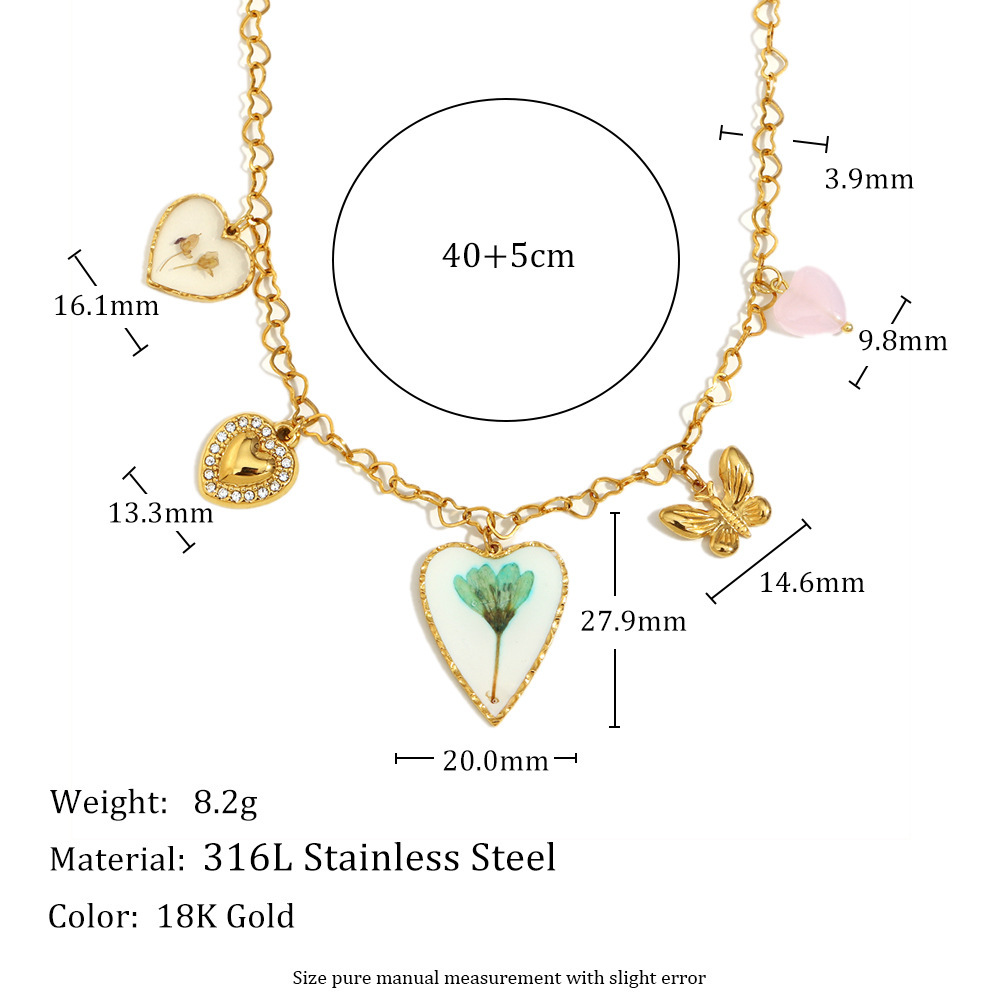 Colliers Pour Femmes Avec Pendentif En Forme De Cœur Et De Papillon Romantiques De Style Luxueux Image2