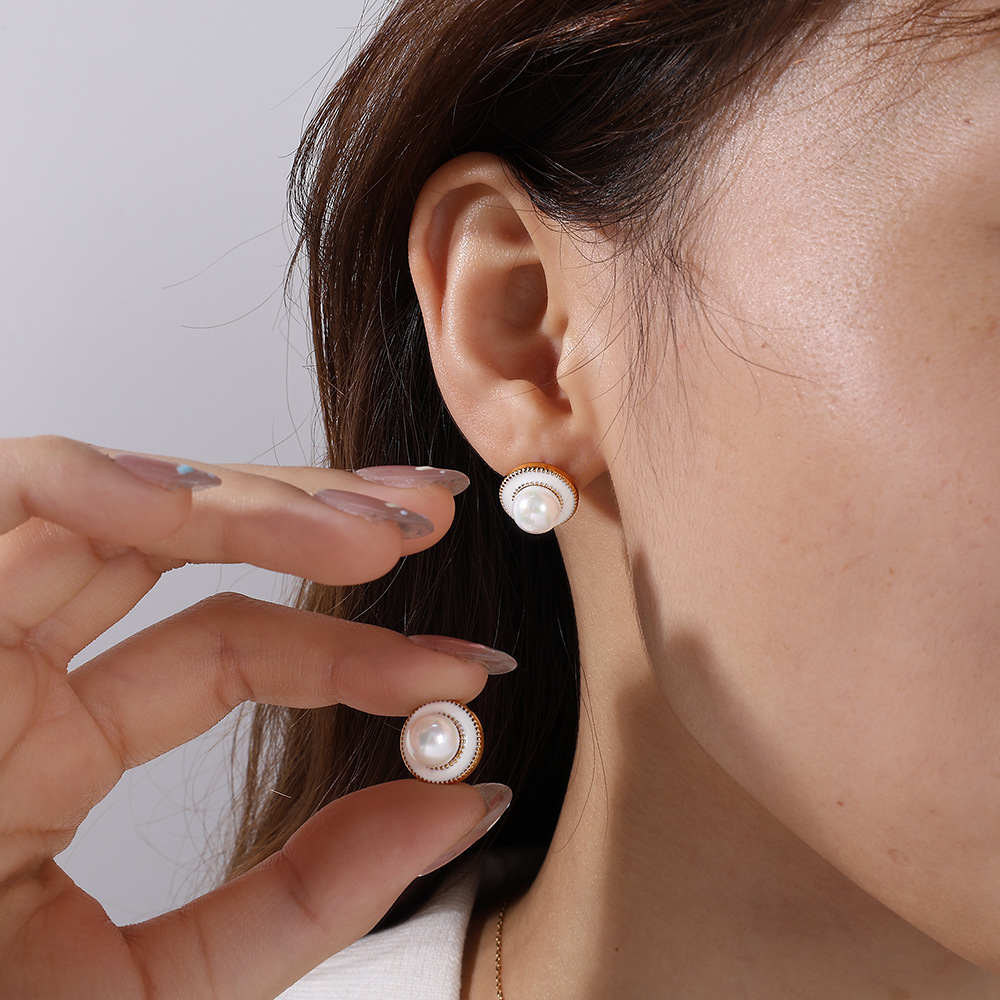 Boucles D'Oreilles Élégantes En Acier Inoxydable Étanche Couleur Or Image4