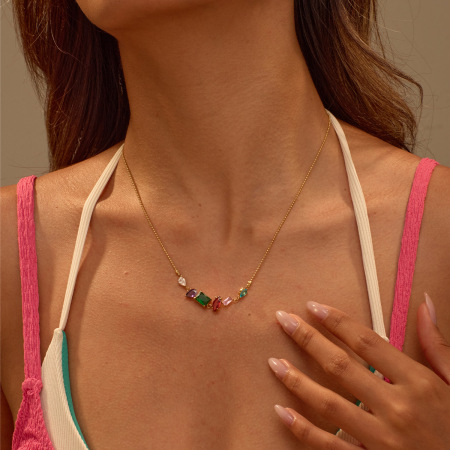 1 paire de colliers pendentifs géométriques simples pour femme, en acier inoxydable étanche, couleur or, à porter au quotidien