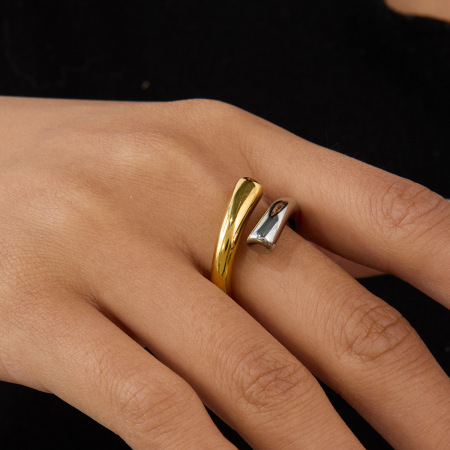 Bague minimaliste étanche en acier inoxydable multicolore