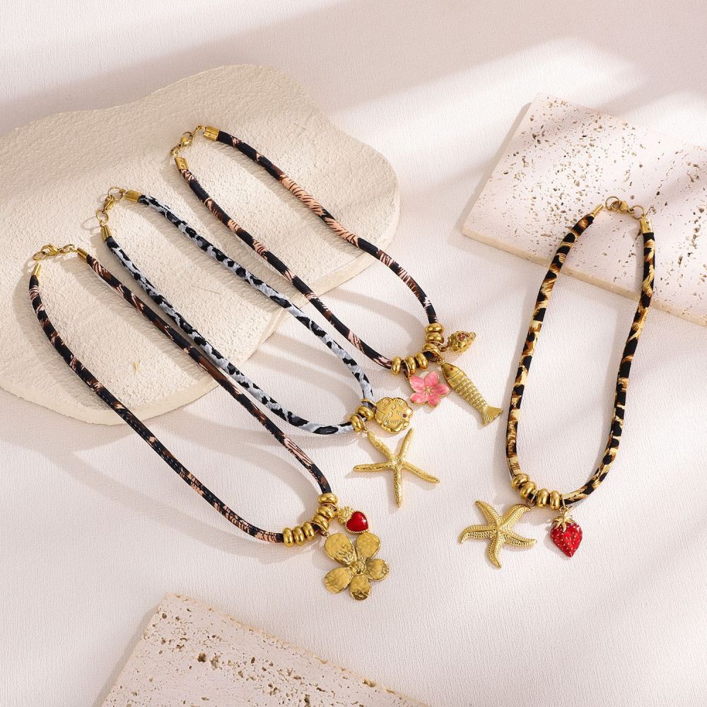 1 Paire De Colliers Pendentifs Pour Femmes, Collection Luxueuse Sexy Turtle, En Acier Inoxydable Étanche Couleur Or Image3