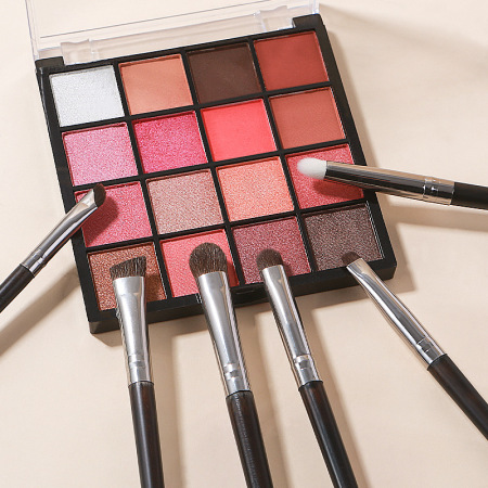1 ensemble de pinceaux de maquillage doux et durables pour femmes