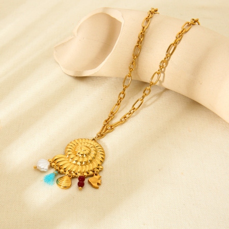 Collier pour femme Fashion Ocean Collection Big Conch en acier inoxydable doré et imperméable 2