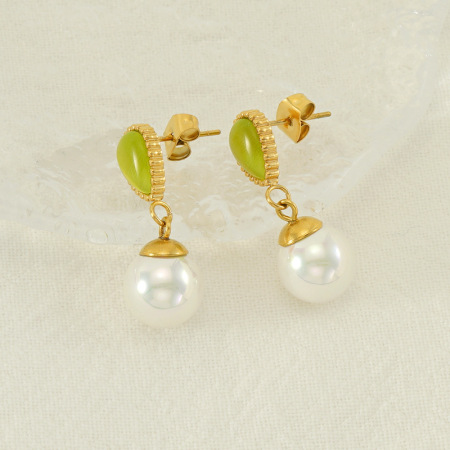 Boucles d'oreilles pendantes élégantes en acier inoxydable étanche couleur or 2