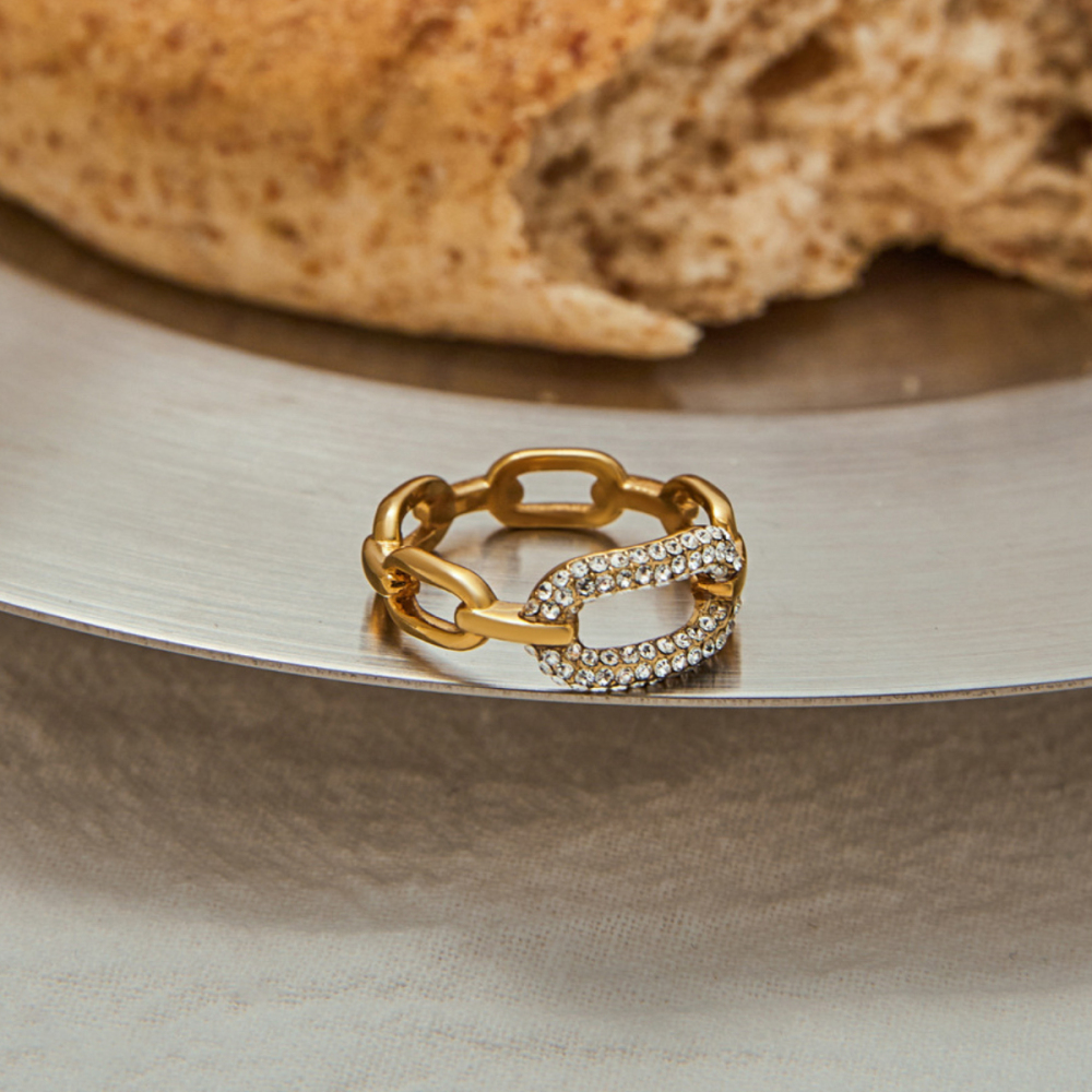 Bague Minimaliste En Acier Inoxydable Couleur Or Et Zircon Image5