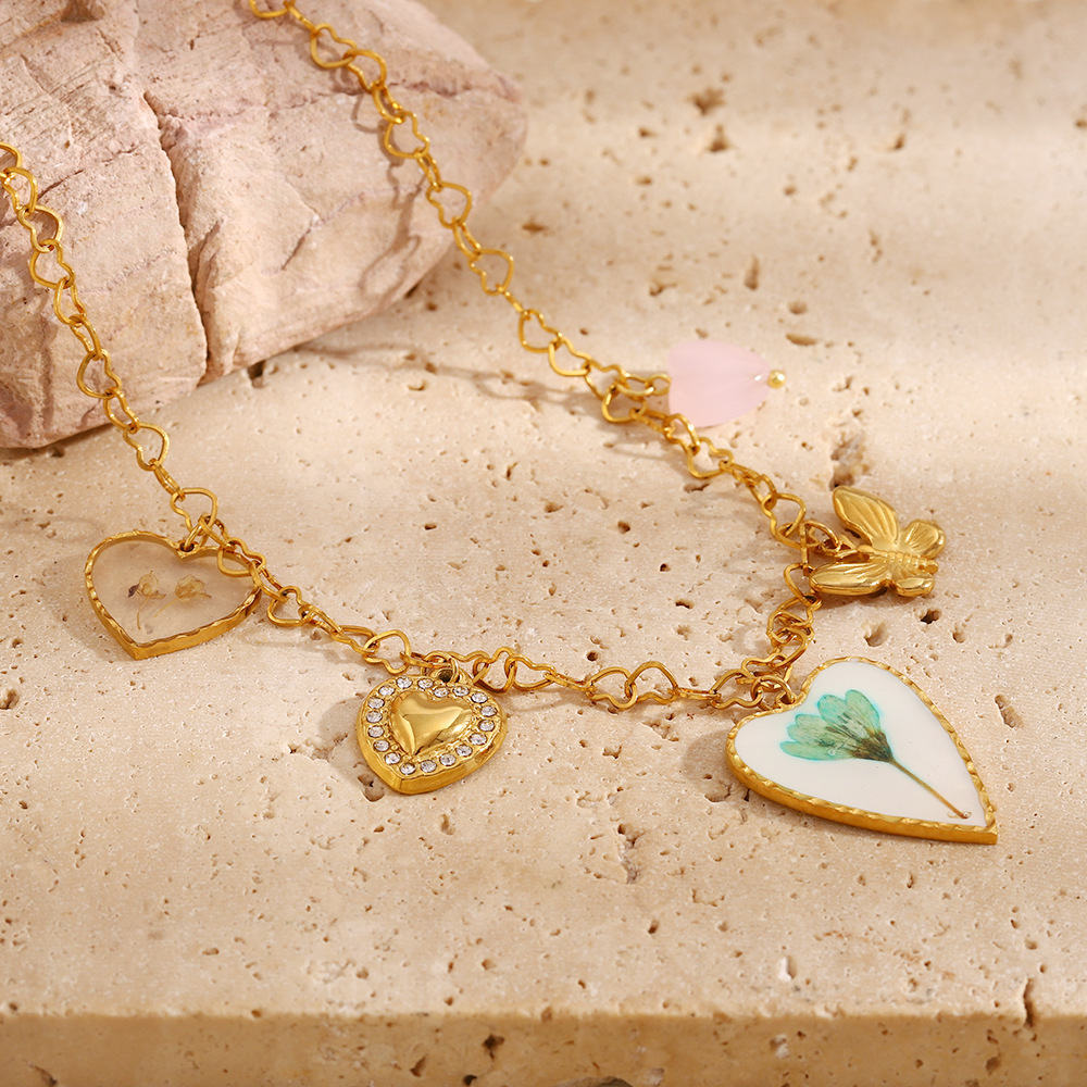 Colliers Pour Femmes Avec Pendentif En Forme De Cœur Et De Papillon Romantiques De Style Luxueux Image6