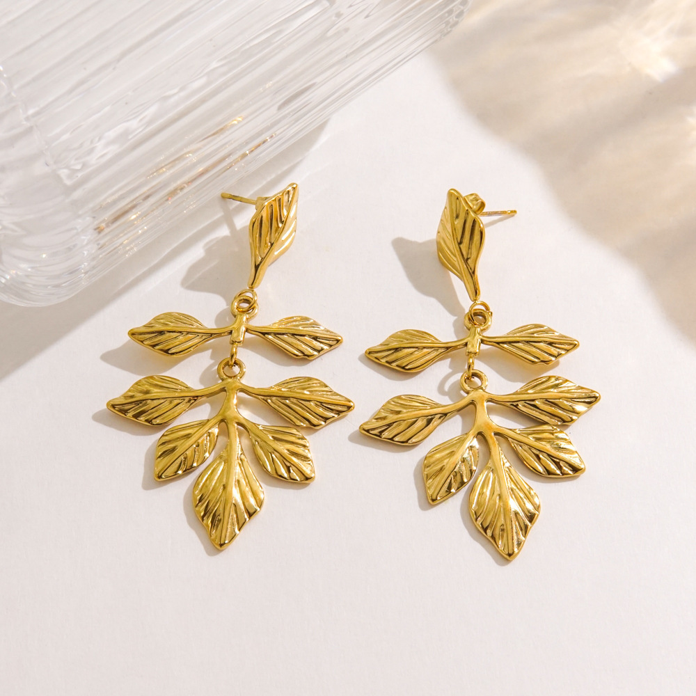 Boucles D'Oreilles Pendantes Élégantes Et Raffinées En Acier Inoxydable Imperméable, En Forme De Feuille, Pour Femmes. Image3