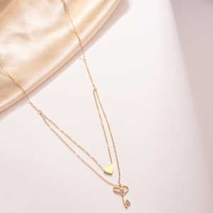 Magnifique Collier À Plusieurs Rangs Pour Femme, En Acier Inoxydable Imperméable, Couleur Or, Avec Pendentif Cœur Et Clé. h5 Image5
