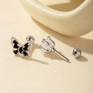 1 Pièce De Boucles D'Oreilles Piercing Pour Femme En Forme De Cœur Simple, En Cuivre Sans Placage, En Zircone h5 Image5