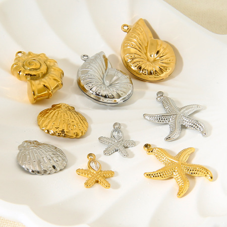 1 paire de pendentifs unisexes rétro tortue en acier inoxydable étanche couleur or de la série classique 2