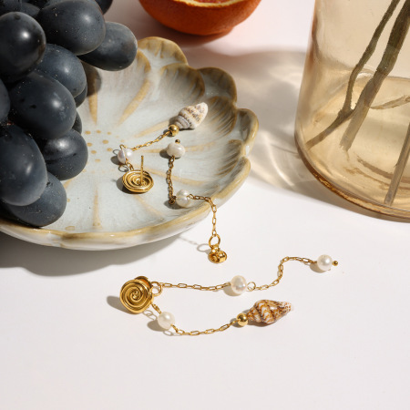 Boucles d'oreilles pendantes en acier inoxydable étanche couleur or, motif coquillage, Oceanic. 2