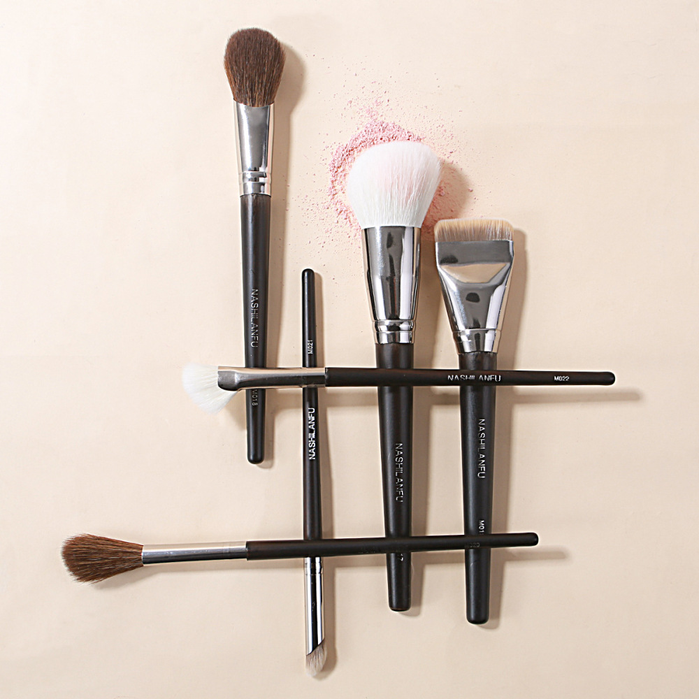 1 Ensemble De Pinceaux De Maquillage Doux Et Durables Pour Femmes Image3