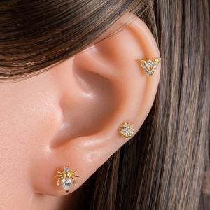 1 Pièce De Boucles D'Oreilles Simples En Forme De Nœud Papillon Quotidien, Couleur Cuivre Or Et Zircon, Pour Femmes h5 Image4