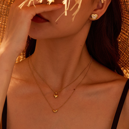 Colliers pendentifs pour femmes Simple Series Daily Heart en acier inoxydable étanche