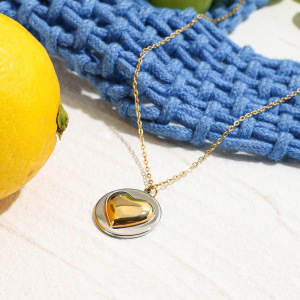 Colliers Avec Pendentif Cœur Simple En Acier Inoxydable Étanche Couleur Or h5 Image2