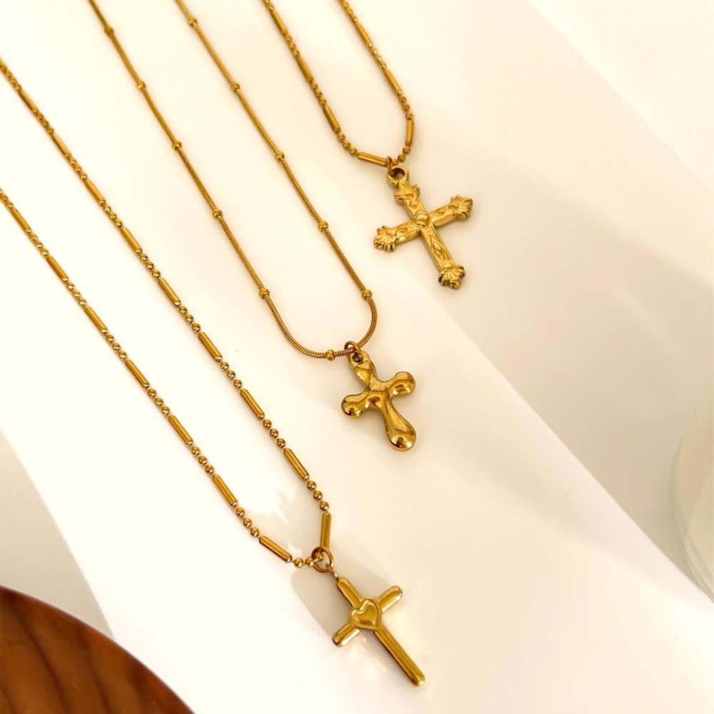 Collier Pendentif Croix En Acier Inoxydable Étanche Couleur Or (1 Pièce) Image5