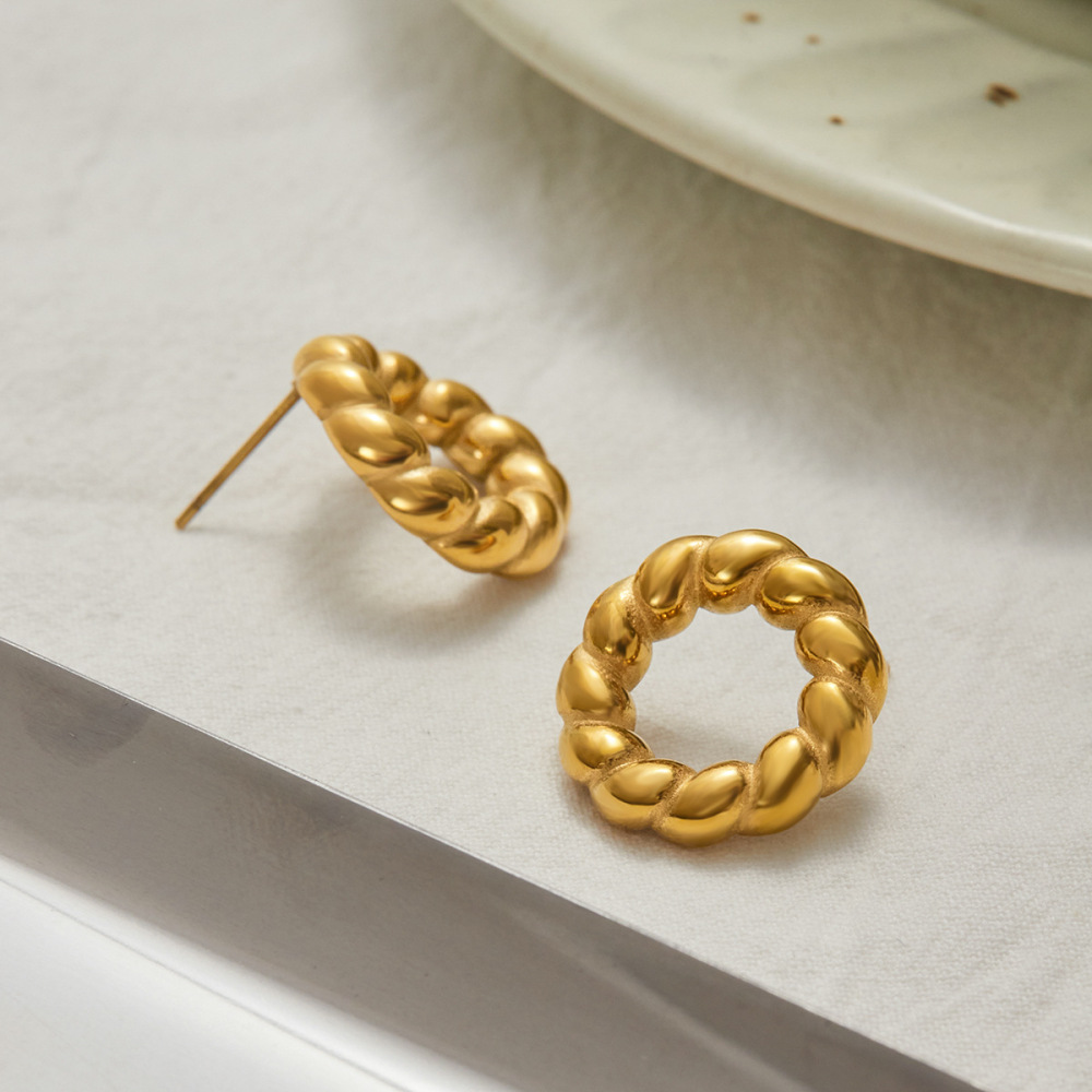 Boucles D'Oreilles Puces Pour Femme, En Acier Inoxydable Doré, Imperméables, Avec Nœud Torsadé Simple (1 Paire). Image6