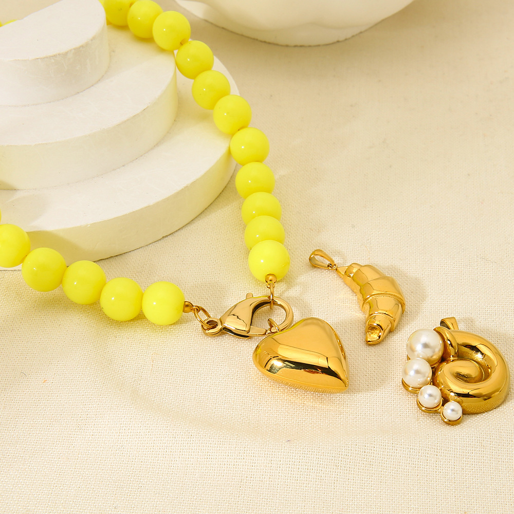 Collier De Perles En Acrylique Couleur Or En Forme De Cœur, 1 Pièce Image4