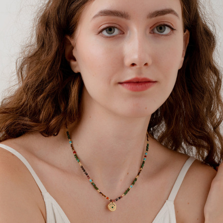 Colliers pendentifs pour femmes en pierres naturelles couleur or 2