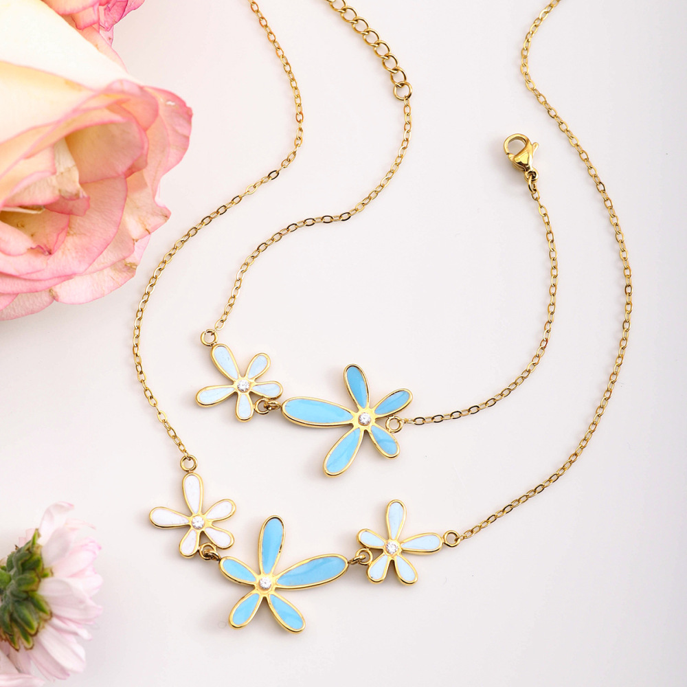 Collier Pendentif Femme En Acier Inoxydable Doré, Orné D'Une Fleur Délicate (1 Pièce) h5Image7