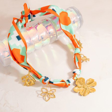 Collier Pendentif En Acier Inoxydable Et Tissu, Couleur Or, Étanche (1 Pièce) 2