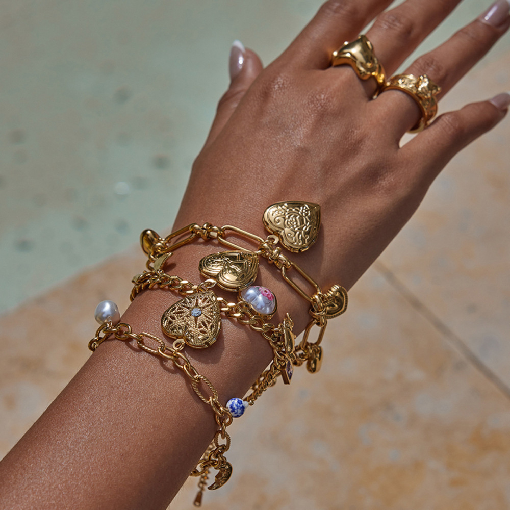 Bracelet À Breloques Pour Femme, En Acier Inoxydable, Couleur Or, Avec Un Cœur Délicat (1 Pièce). h5Image2