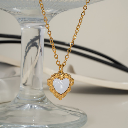Collier pendentif cœur en acier inoxydable étanche couleur or (1 pièce) 2