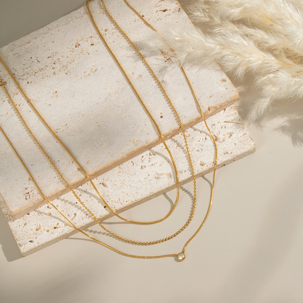 Collier Simple En Acier Inoxydable Étanche Couleur Or Avec Zircon À Plusieurs Rangs (1 Pièce) Image3
